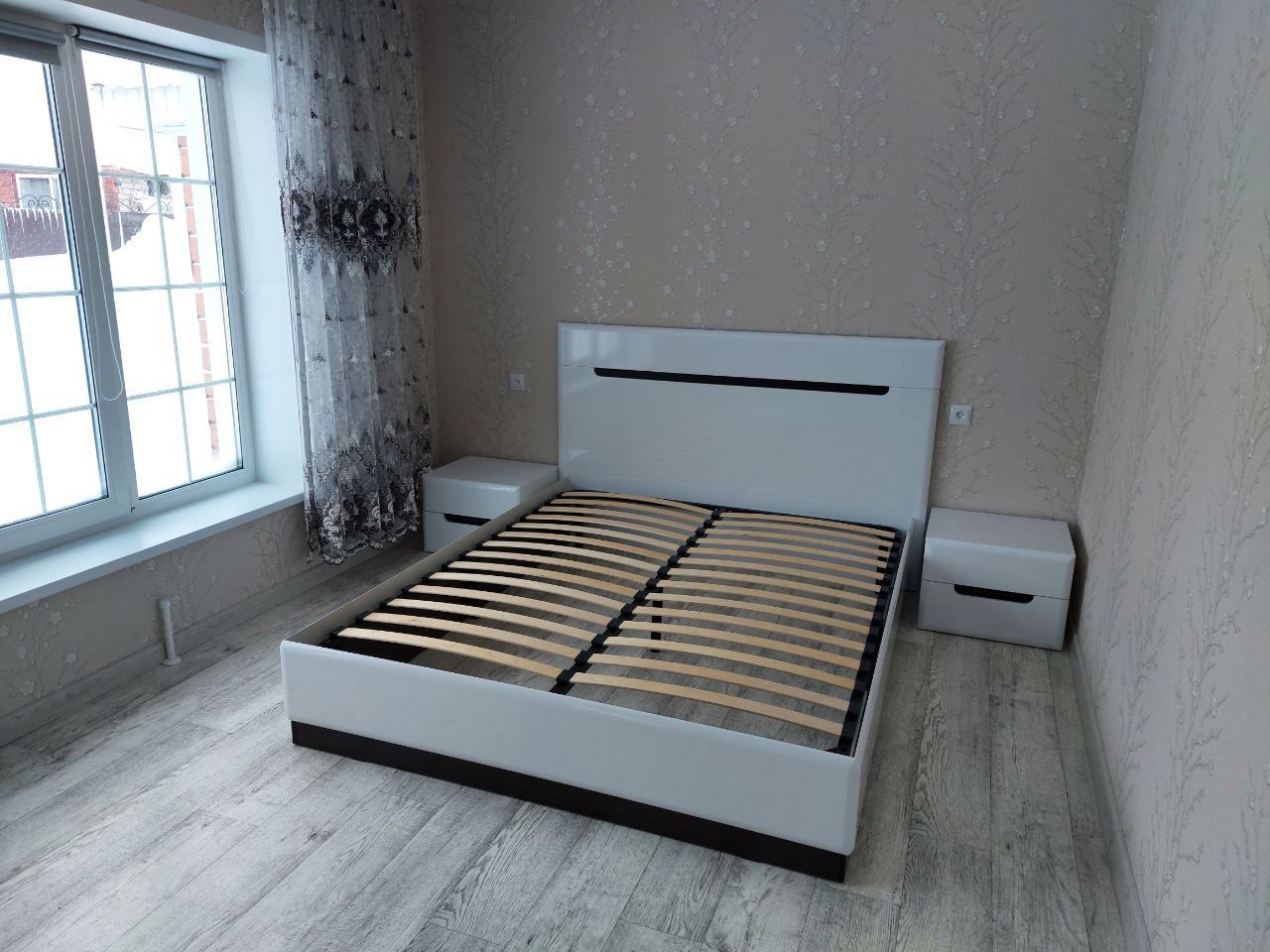 Двуспальная кровать "Парма" 140 х 200 с ортопедическим основанием цвет белый/сонома