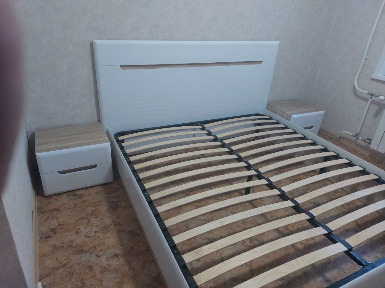 Односпальная кровать "Парма" 90 х 190 с подъемным механизмом цвет белый/сонома