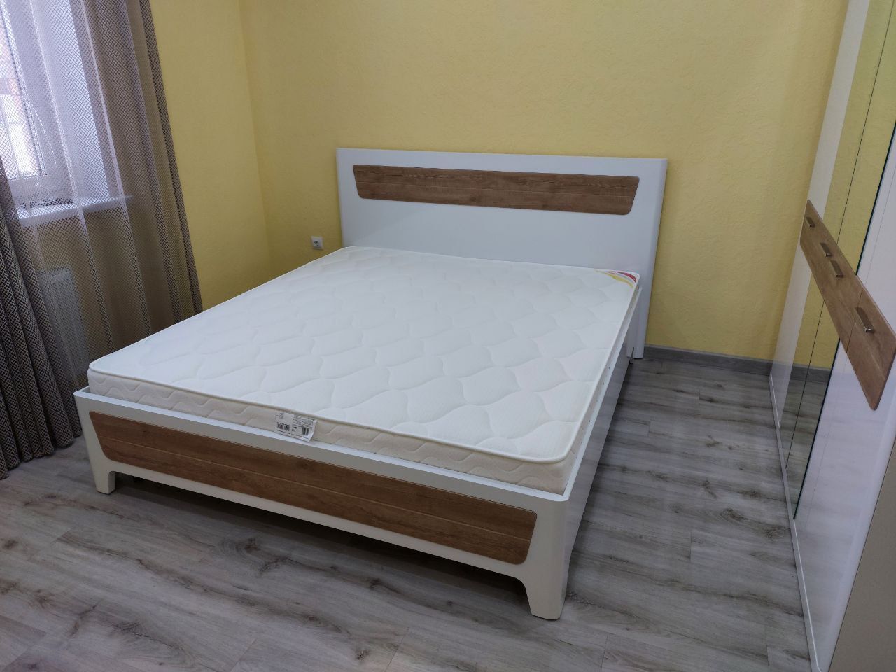 Двуспальная кровать "Бланка" 180 х 190 с подъемным механизмом