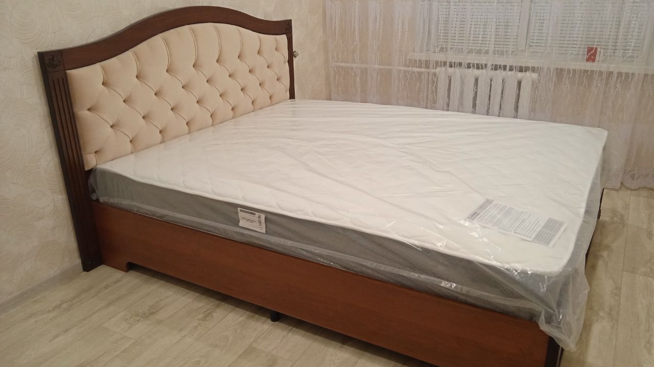Двуспальная кровать "Сорренто"  140 х 190 с ортопедическим осн-ем цвет орех изножье низкое