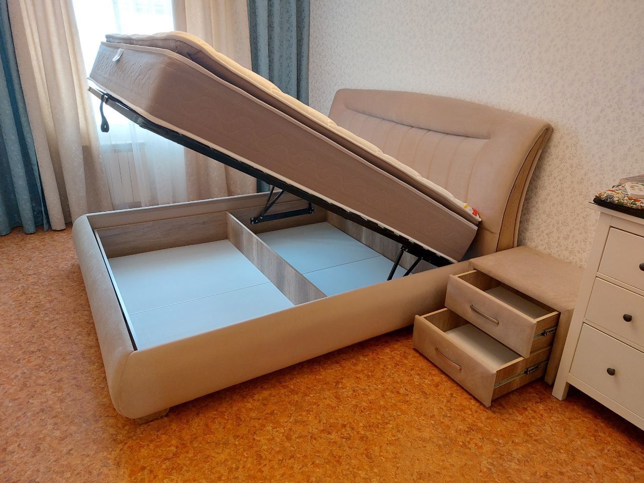Двуспальная мягкая кровать "Рио" 160 х 200 с подъёмным механизмом