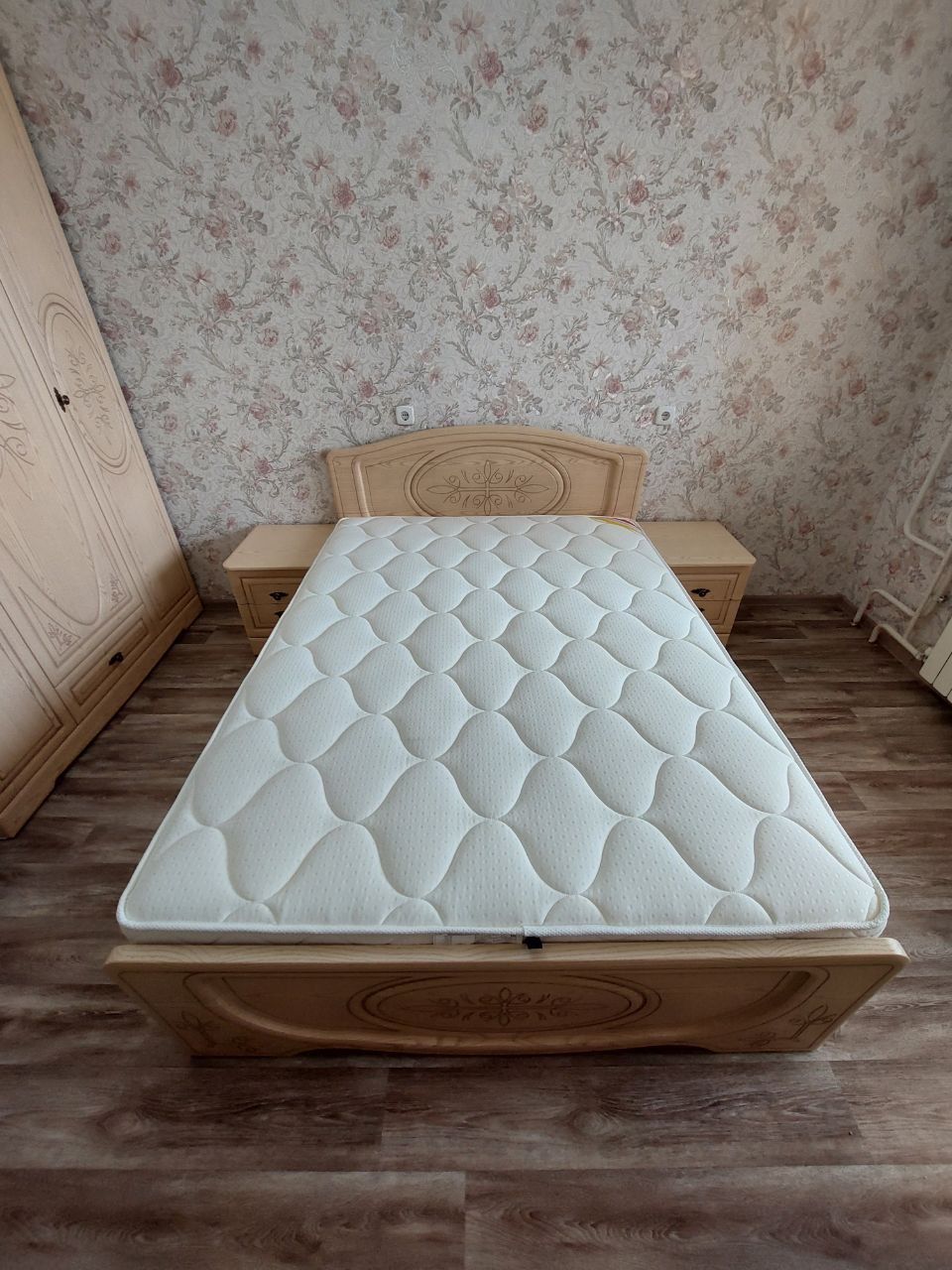 Двуспальная кровать "Натали" 160х190 с подъемным механизмом цвет клен/ясень бежевый изножье высокое