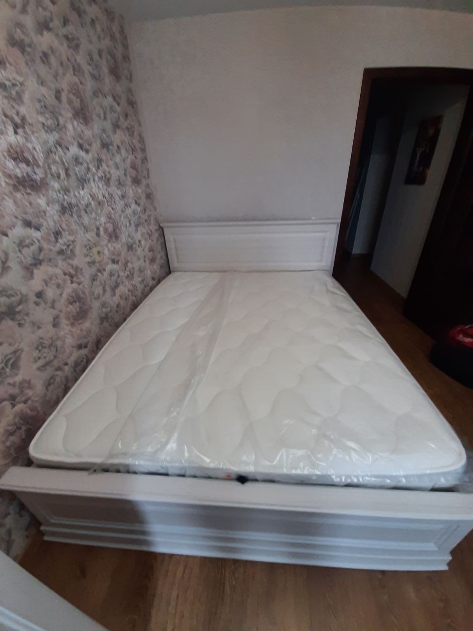 Двуспальная кровать "Прованс 2" 140 х 190 с ортопедическим осн-ем цвет дуб коньяк изножье высокое